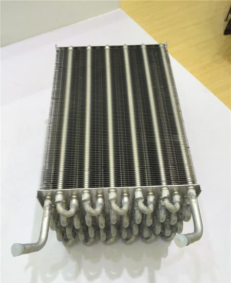 輕軌空調蒸發(fā)器冷凝器