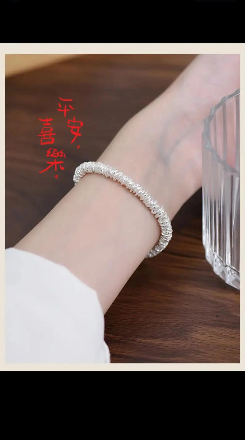 手工盤纏，銀光私享 精品99純銀碎銀手鏈的匠心魅力